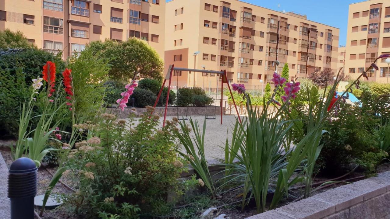 Apartment Madrid Barajas Dış mekan fotoğraf